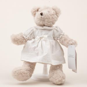 White dress couple bear